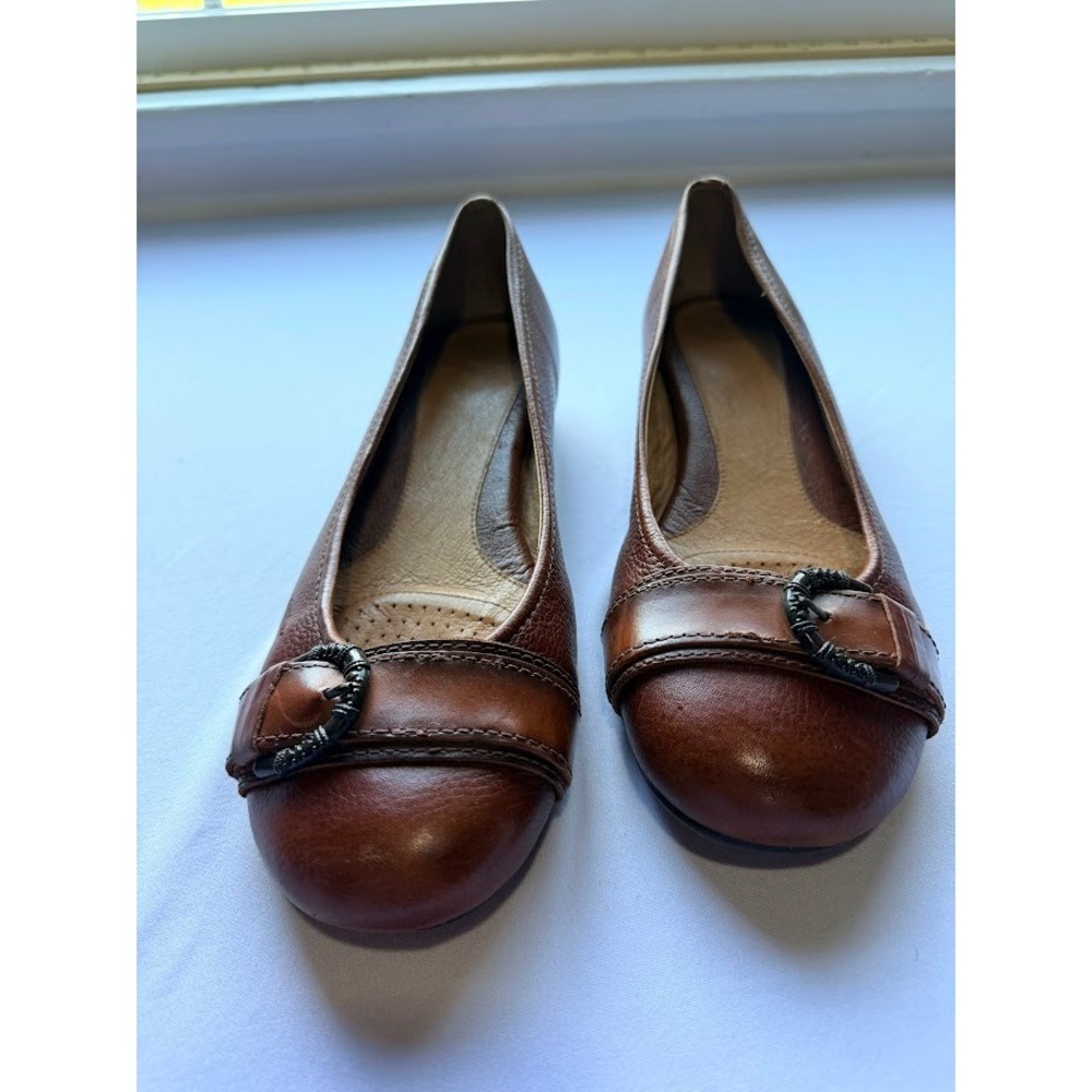 Y2K Nurture Brown Leather Buckle Flats Women's Size 10M Comfort Shoes